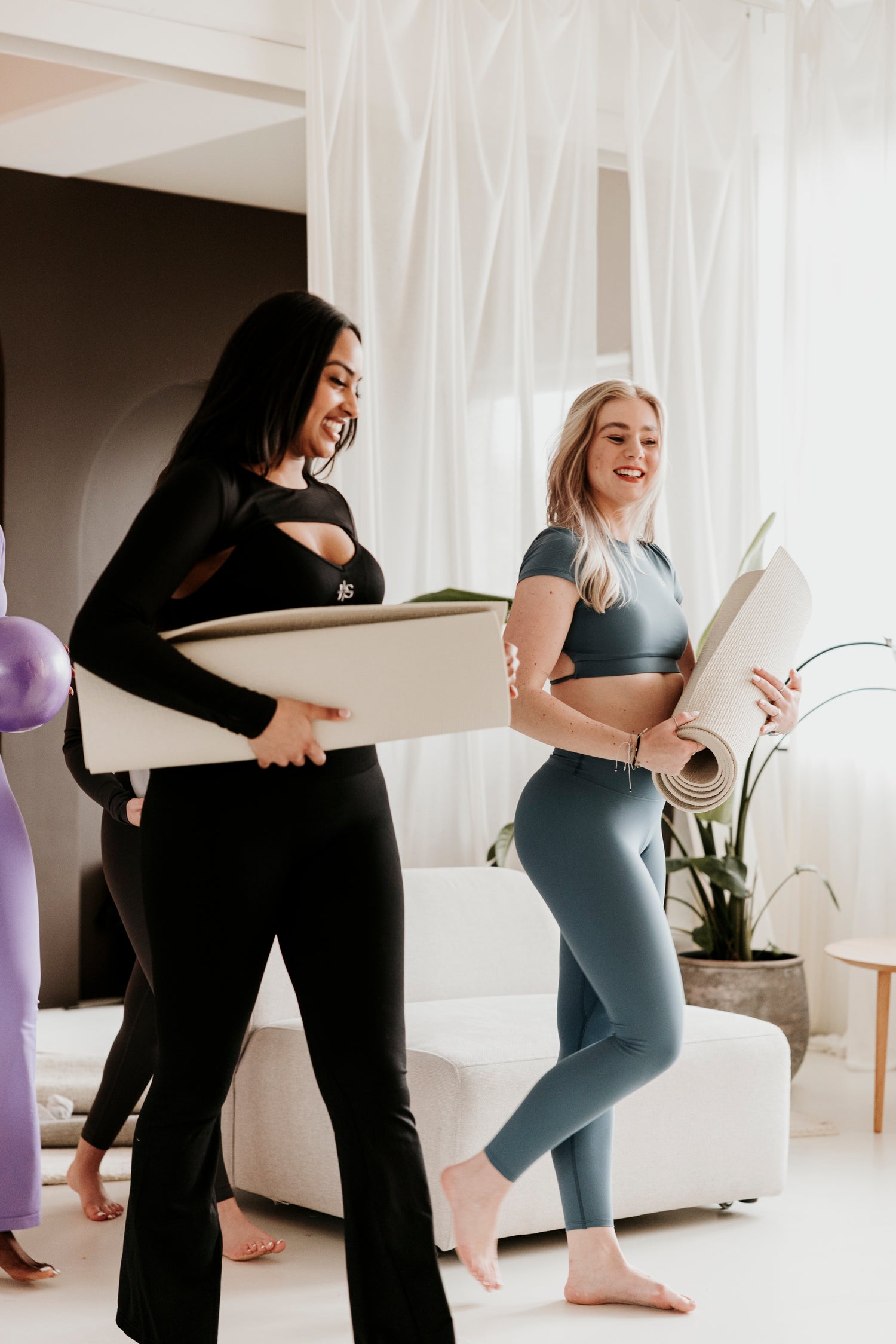 Die Yogamatte des Juni-Frühlings